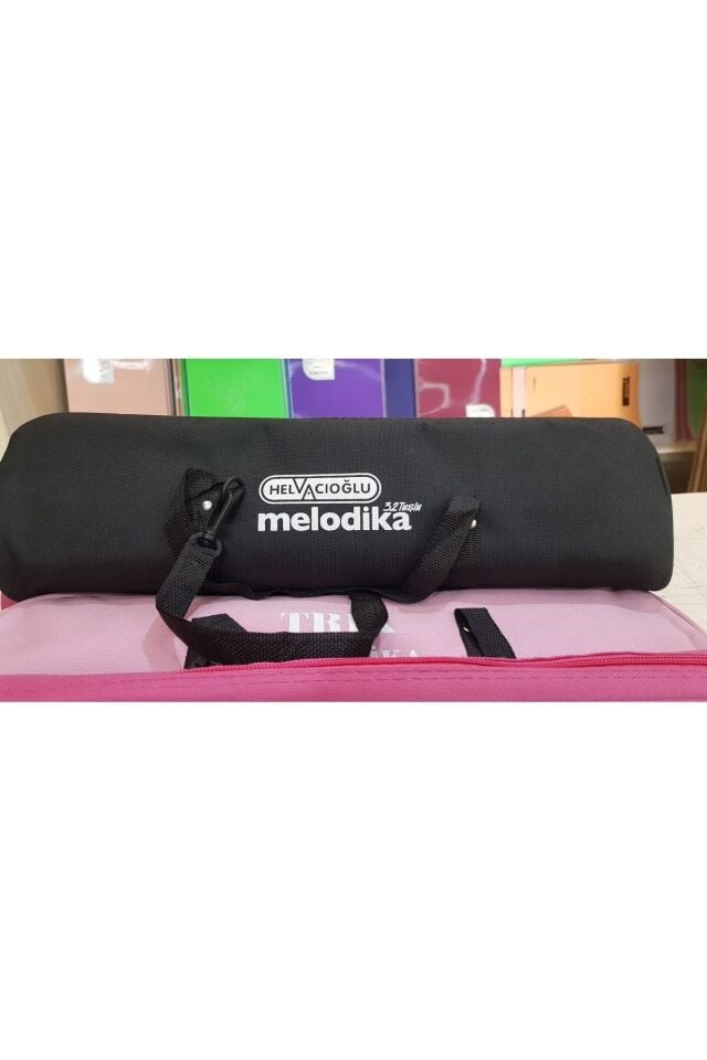 32 Tuşlu Melodika. Bez Çantali
